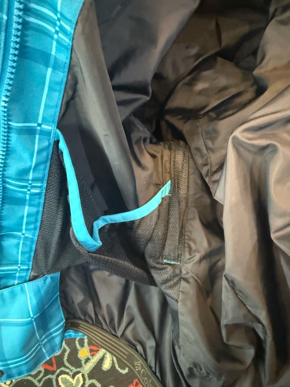 Columbia Blue Plaid Hooded ski jacket. - Picture 8 of 11